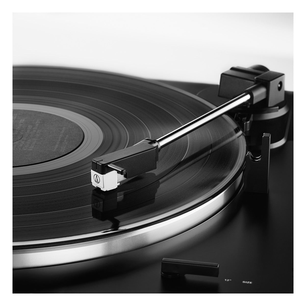 AudioTechnica AT-LP60XBT-RD Fully Automatic Belt-Drive Stereo Turntable with Bluetooth (Red)