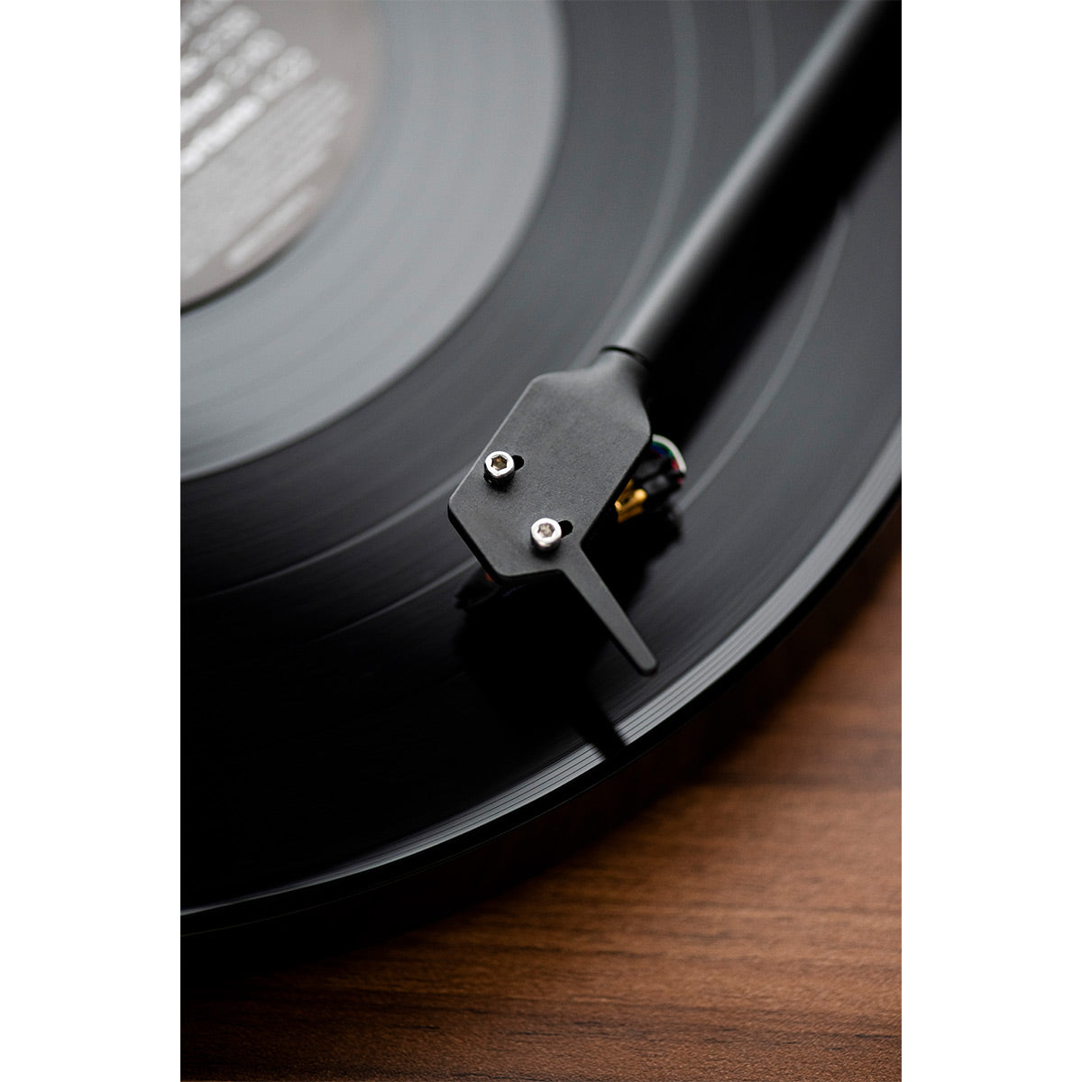 ProJect E1 BT Plug & Play Turntable with Built-In Phono Preamp & BT Transmitter (Black)