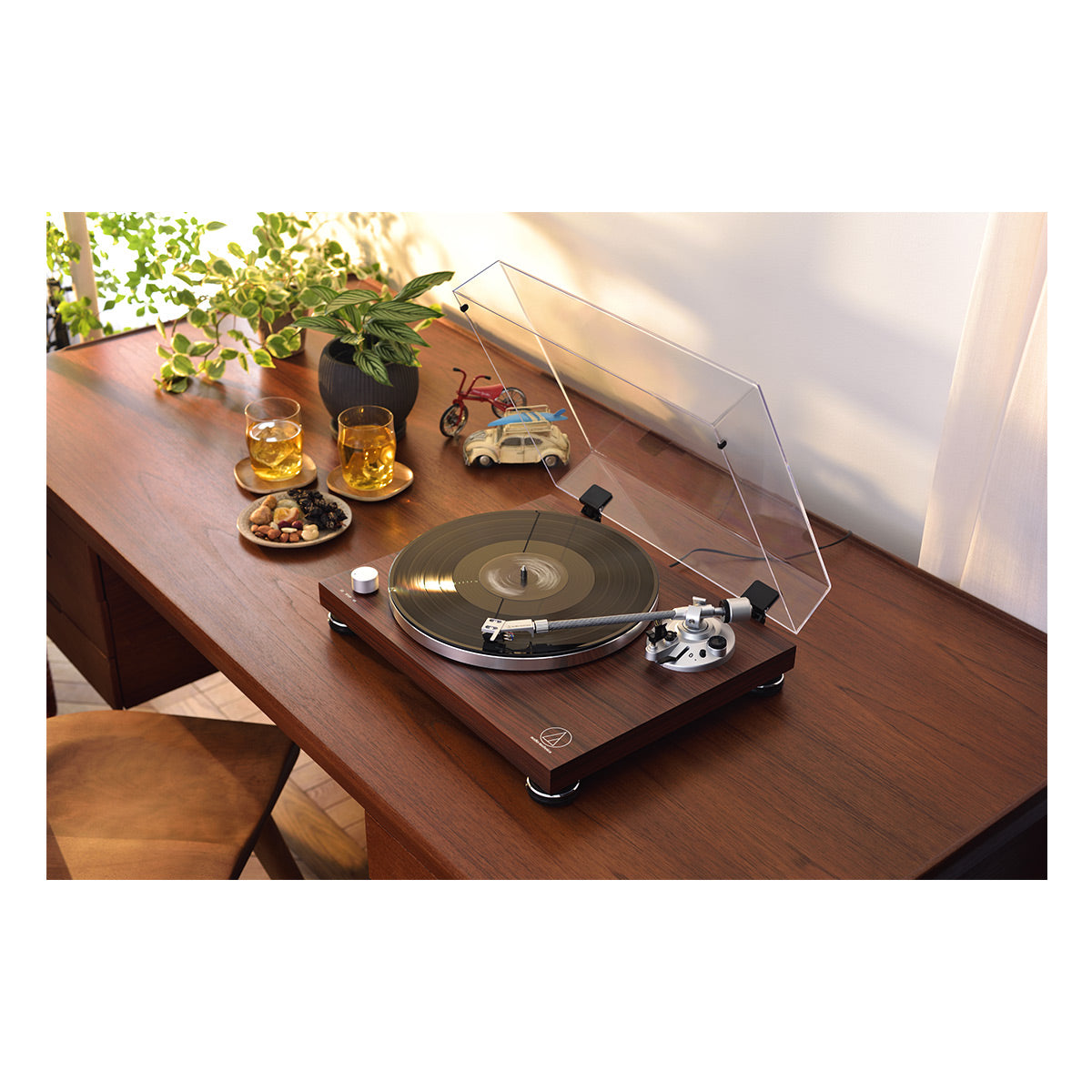 AudioTechnica AT-LPW50BT-RW Wireless Belt-Drive Turntable with Bluetooth (Rosewood)
