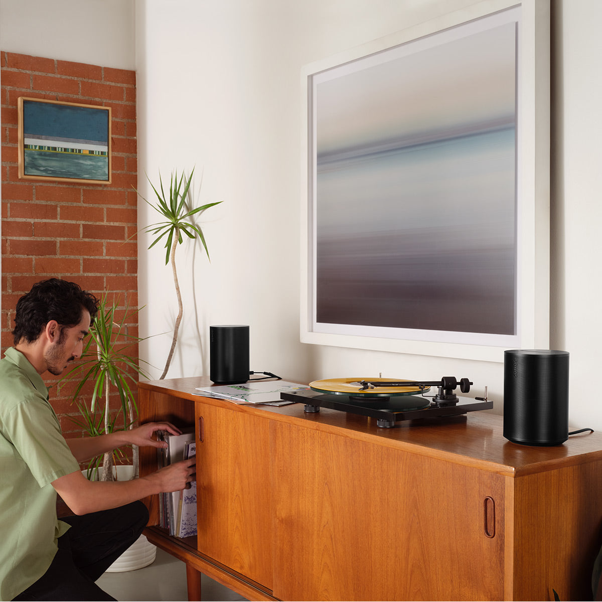Stream Onyx Works with Sonos Wireless Turntable with Sonos Era 100 Wireless Smart Speaker (Black)
