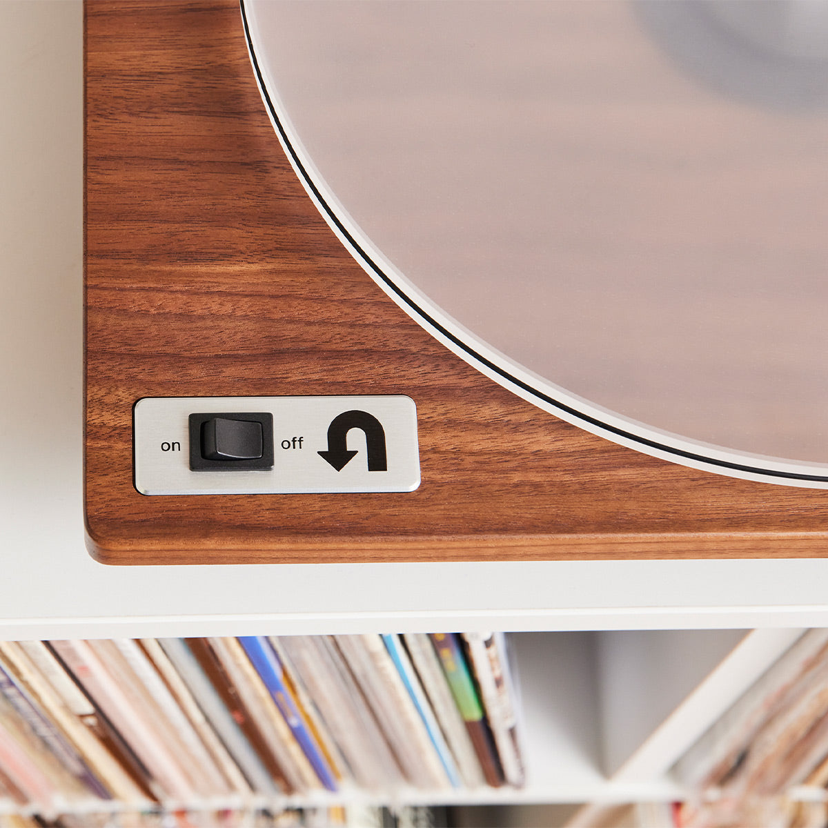 UTurn Audio Orbit 2 Special Turntable with Built-In Preamp and Ortofon 2M Red Cartridge (Walnut)