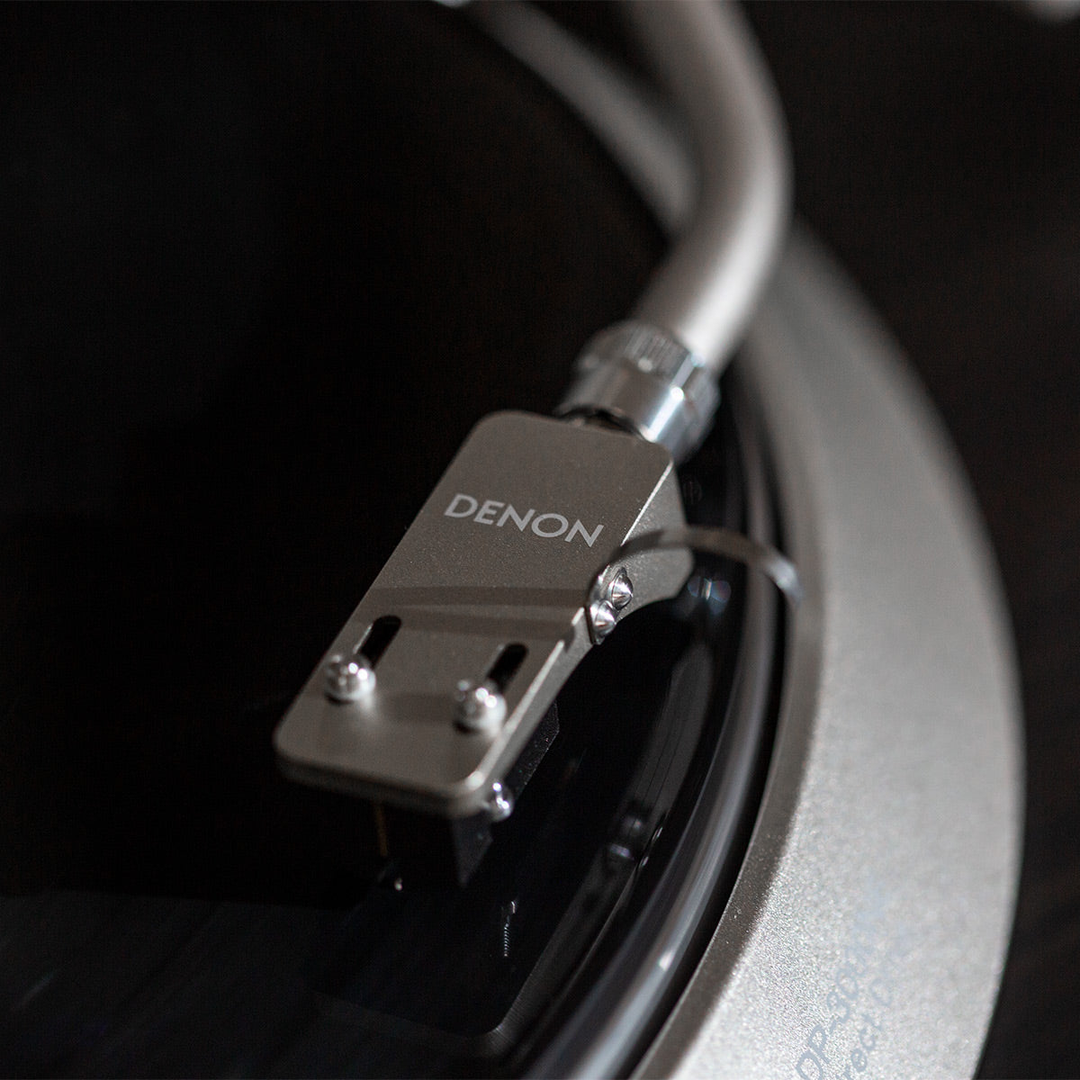 DP-3000NE Premium Direct-Drive Hi-Fi Turntable
