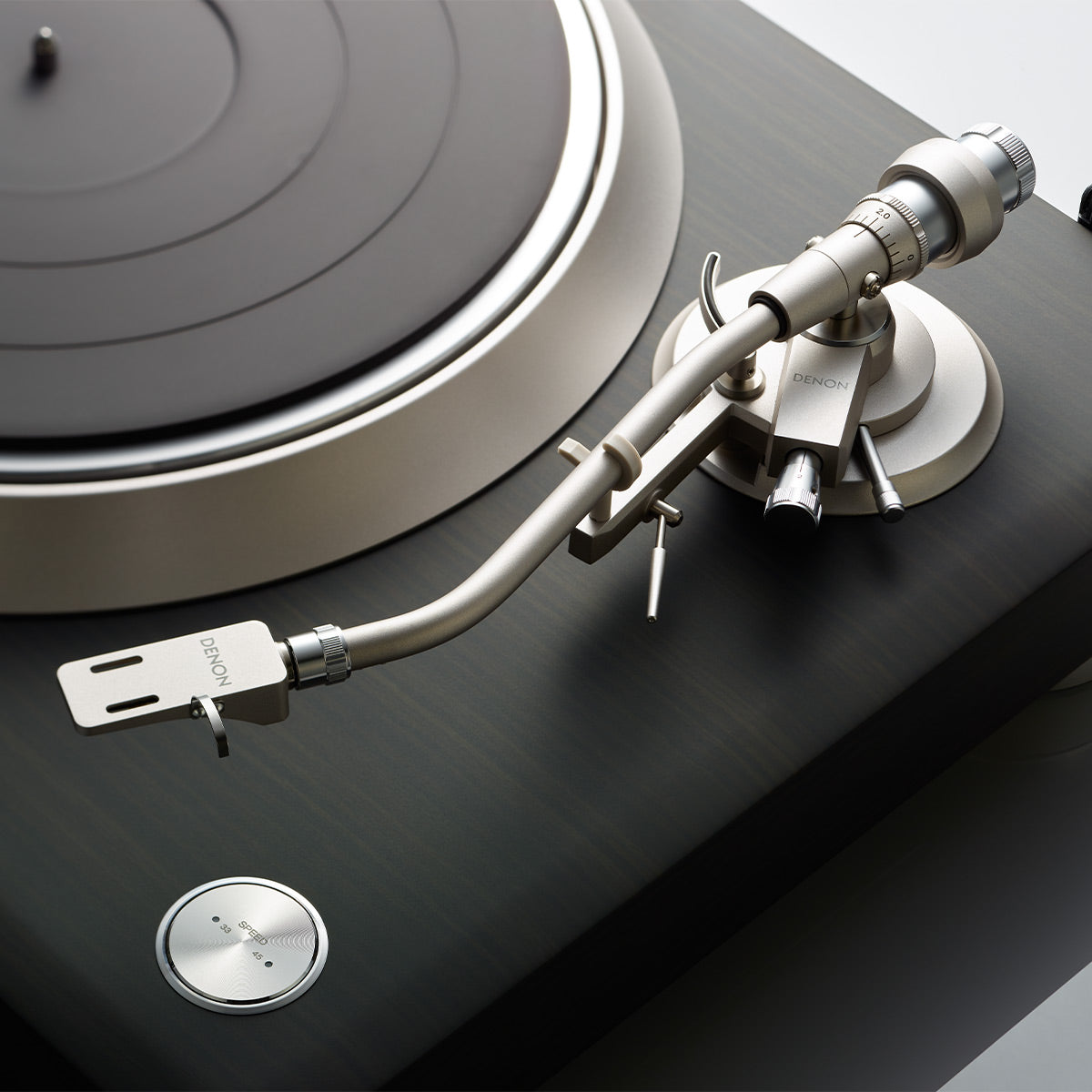 DP-3000NE Premium Direct-Drive Hi-Fi Turntable