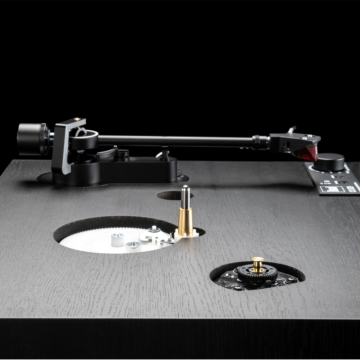 CS 529 Fully Automatic 3-Speed Turntable with Bluetooth (Black Veneer)