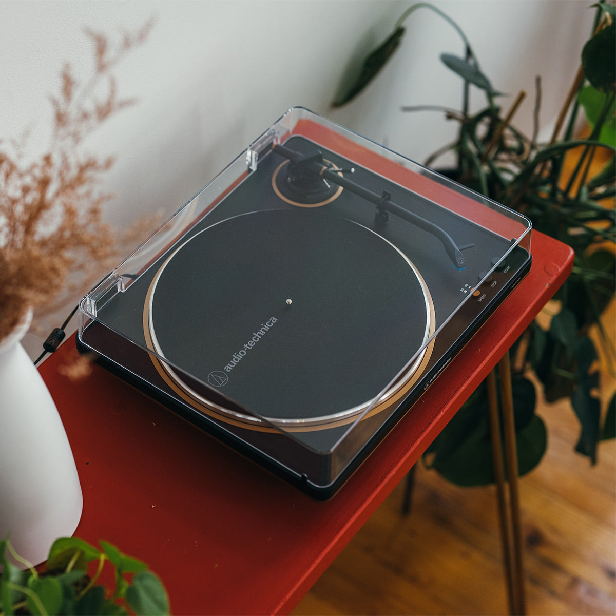 AudioTechnica AT-LP70X Fully-Automatic Turntable (Black/Bronze)