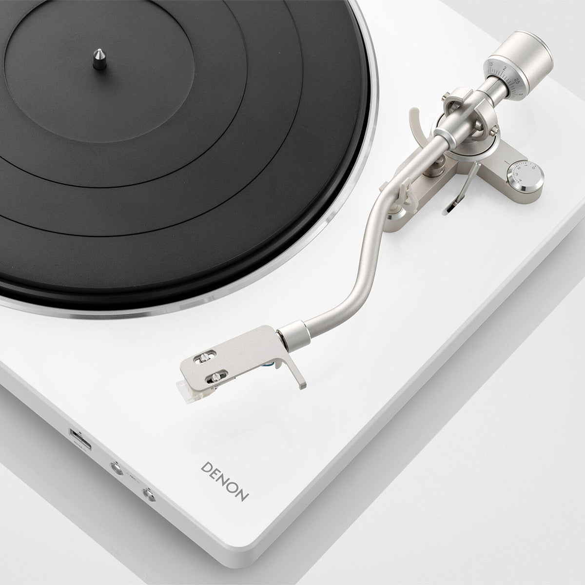 DP450USB Turntable White