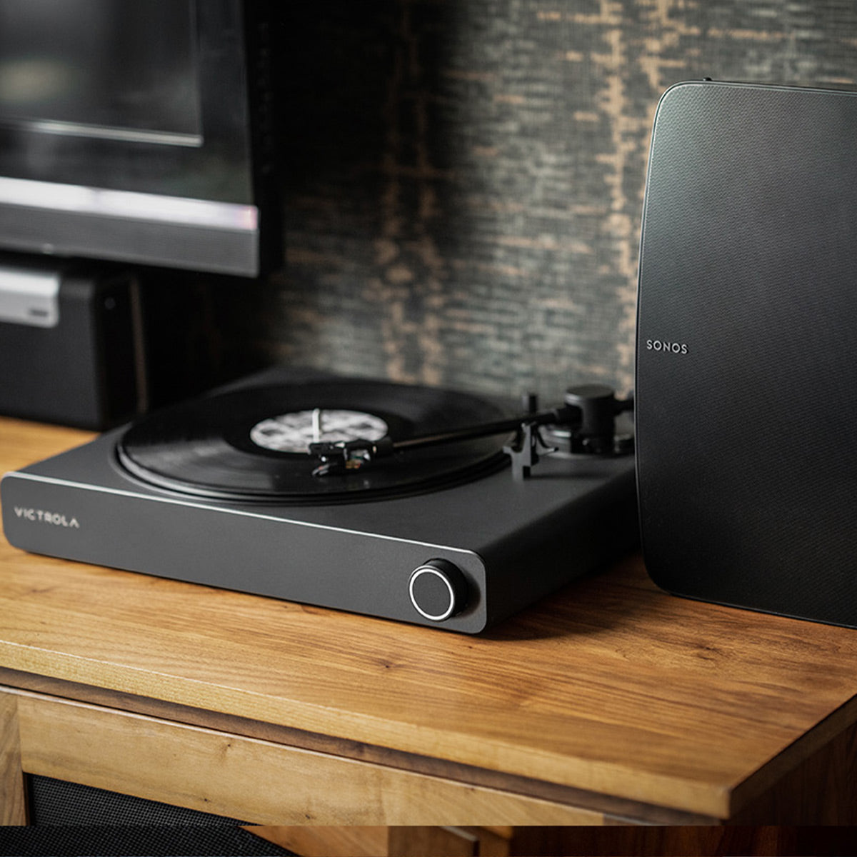 Stream Onyx 2-Speed Wireless Turntable - Works with Sonos